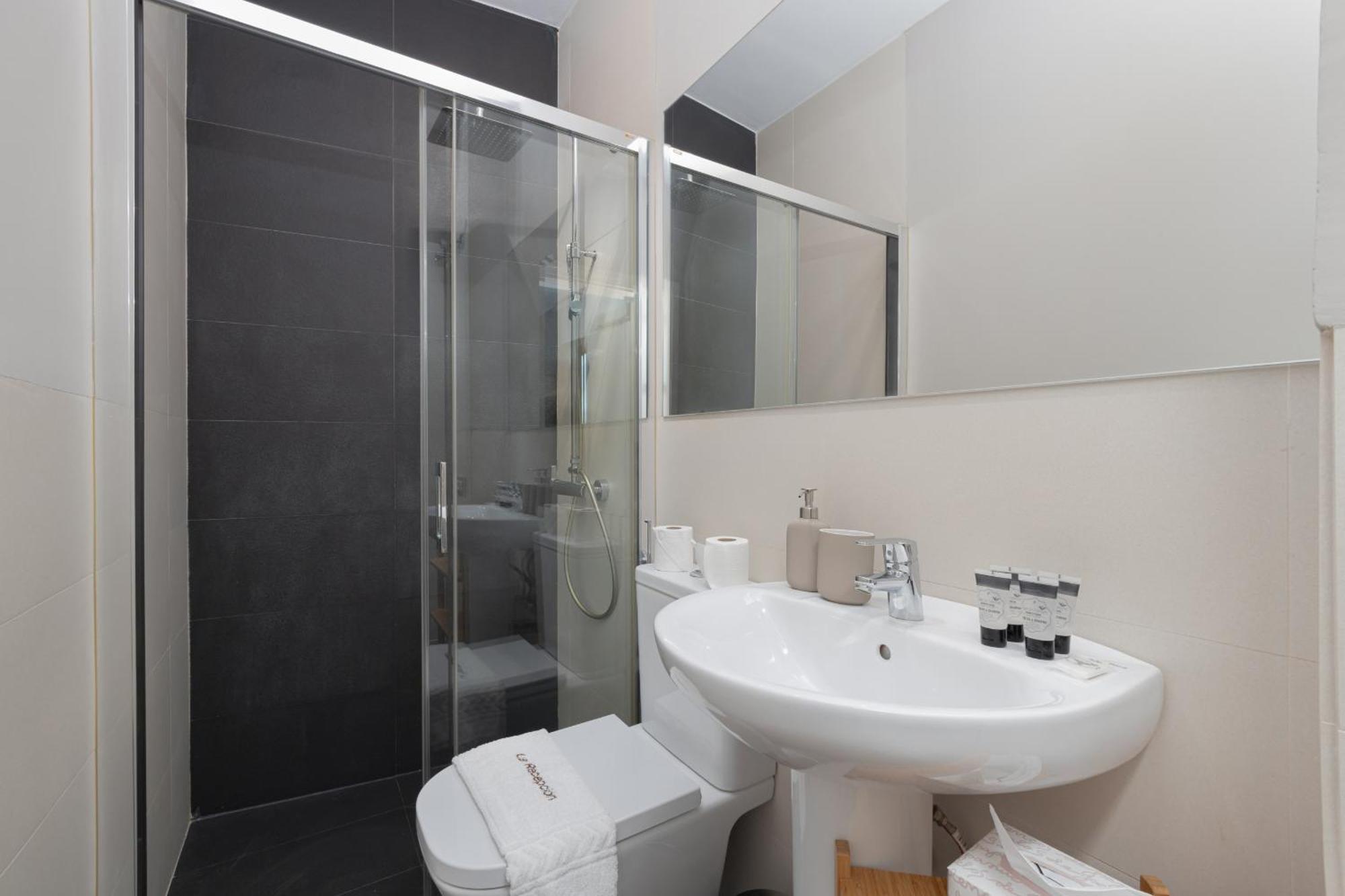 C30 Deluxe Studio With Terrace Into Cathedral Square Apartment Malaga Bagian luar foto