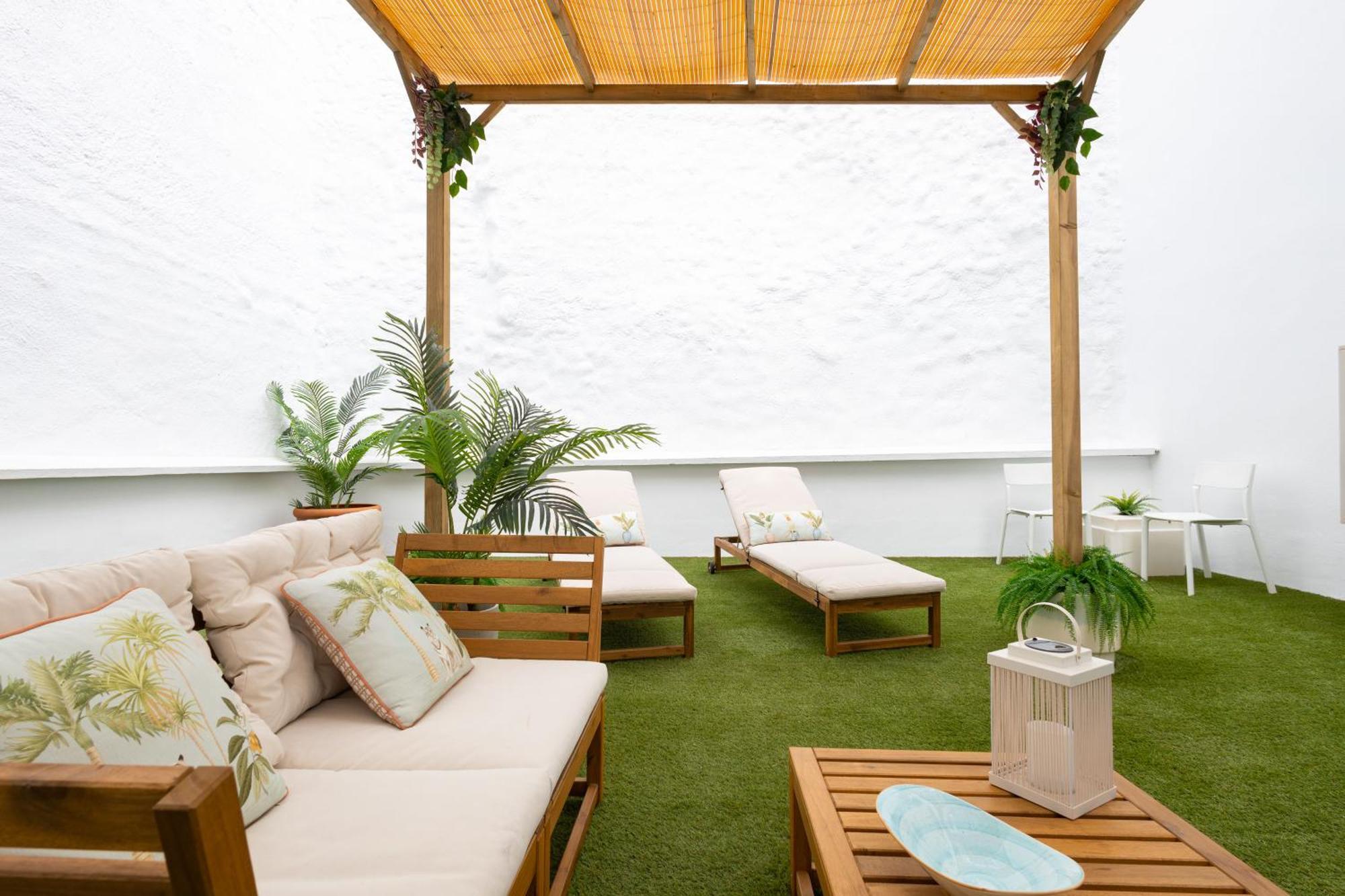 C30 Deluxe Studio With Terrace Into Cathedral Square Apartment Malaga Bagian luar foto