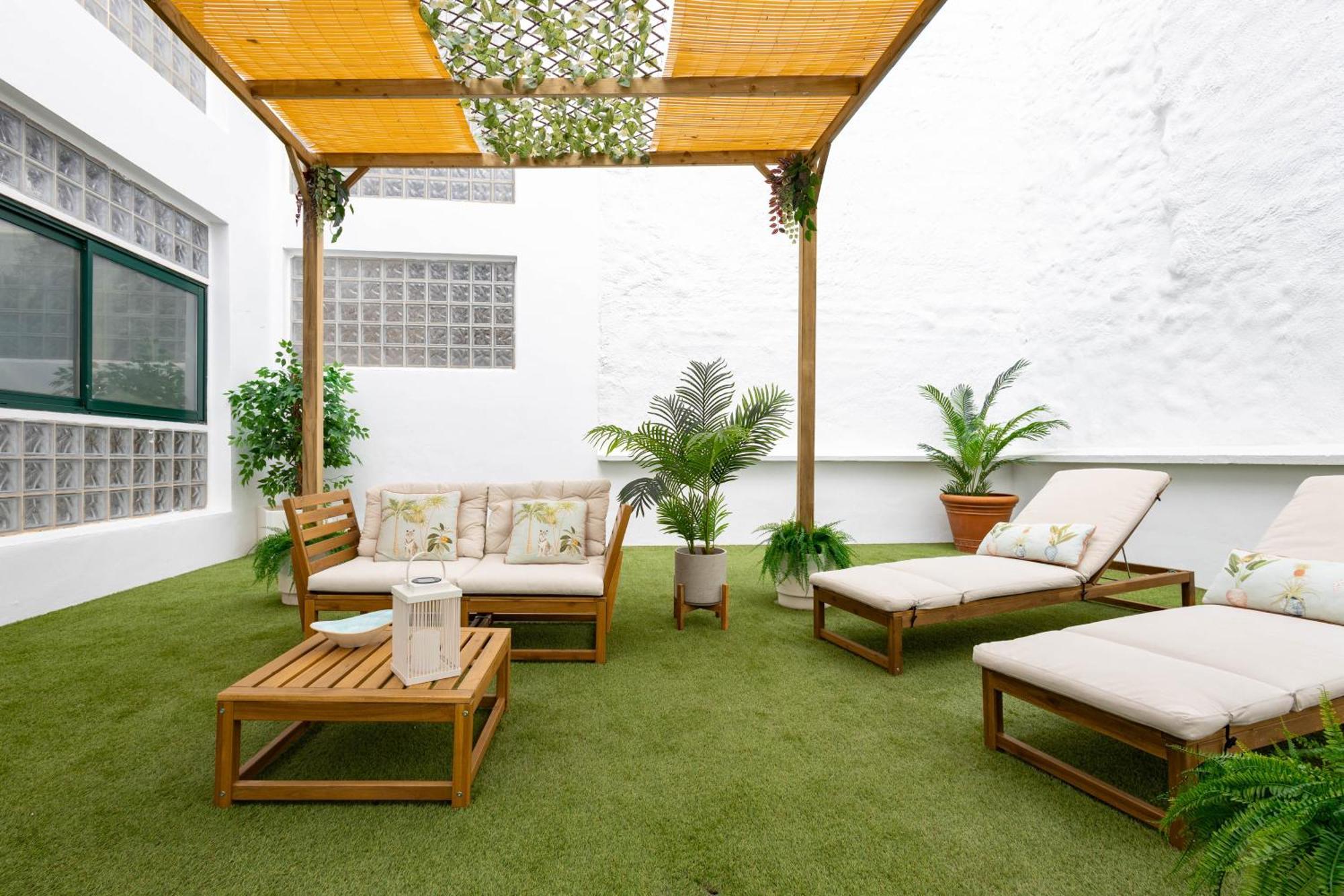C30 Deluxe Studio With Terrace Into Cathedral Square Apartment Malaga Bagian luar foto