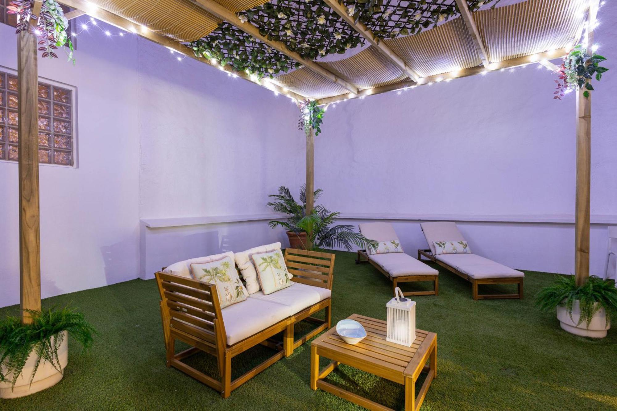 C30 Deluxe Studio With Terrace Into Cathedral Square Apartment Malaga Bagian luar foto